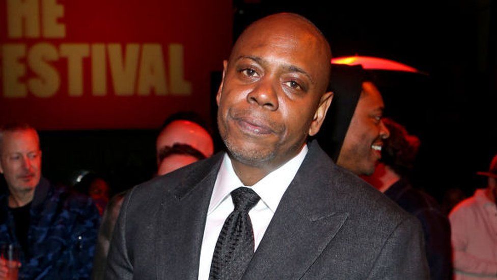 Dave Chappelle, a comedian from the United States, was assaulted on stage in Los Angeles.